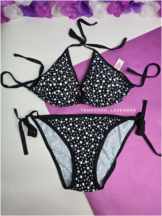 بیکینی سکسی زنانه مشکی با خالهای سفید از برند مه جامه – نمای جلو