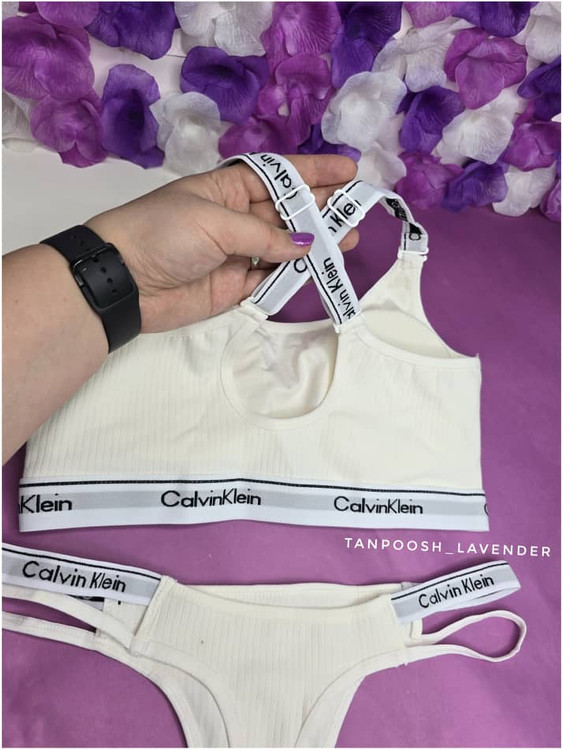 نمای نزدیک از جزئیات کاپ پد متحرک و ریگلاژ بندهای سرشانه نیمتنه EMA