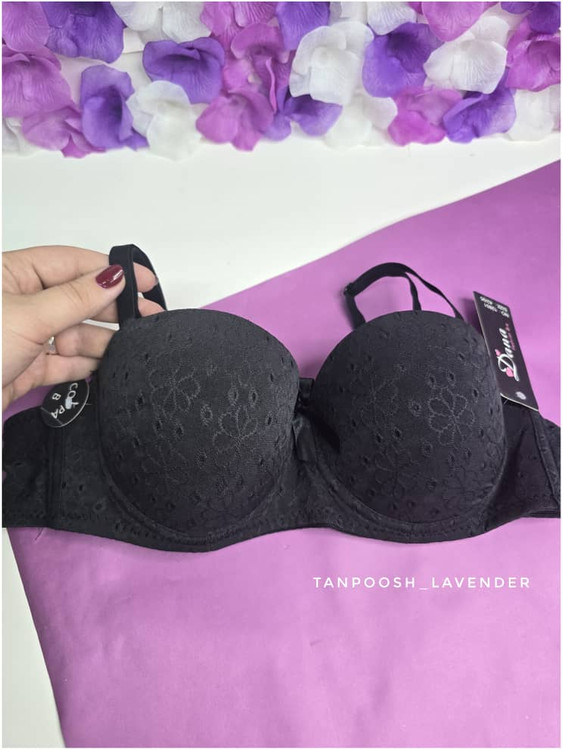 سوتین اسفنجی دکلته مشکی با دوخت ظریف و فیت جذاب