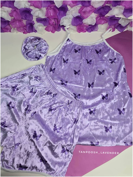 ست تاپ و شلوارک مخمل زنانه فری سایز – نمای کامل طرح پروانه