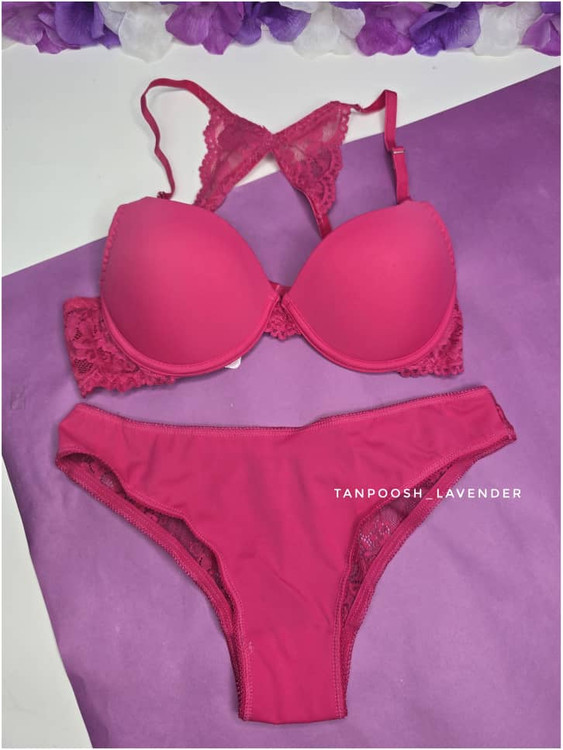 ست اسفنجی پشت فانتزی سرخابی زنانه با شورت تور برند EMA