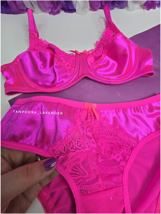 نمای نزدیک سوتین فنردار با بندهای ریگلاژدار برند شببو