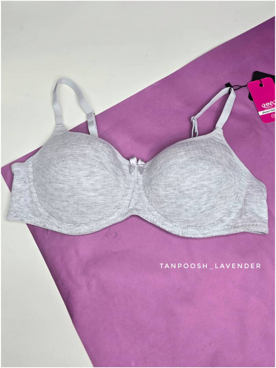 سوتین اسفنجی نازک ترک زنانه هونکس – نمای نزدیک کاپ