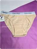 شورت نخی زنانه Calvin Klein  – لطافت و سبکی در مصرف روزانه