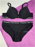 ترکیب جذاب سوتین و شورت کبریتی مشکی رنگ با کش نوشتهدار Virtuous Girl Secret