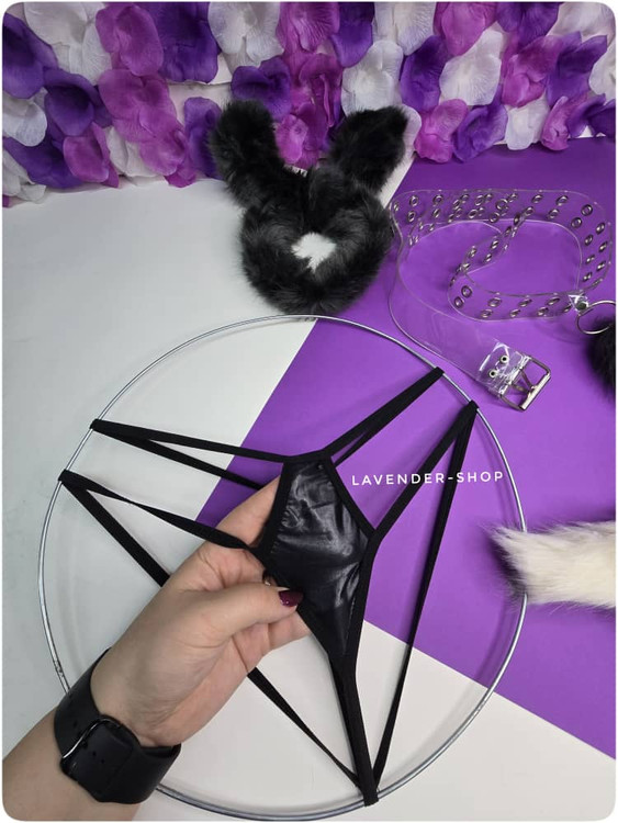 نمای نزدیک از شورت ست فانتزی Bunny Black