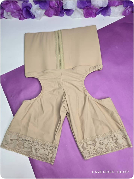 صویر کامل گن لیفتکننده باسن فیتن روی پسزمینه بنفش با لوگوی LAVENDER-SHOP.