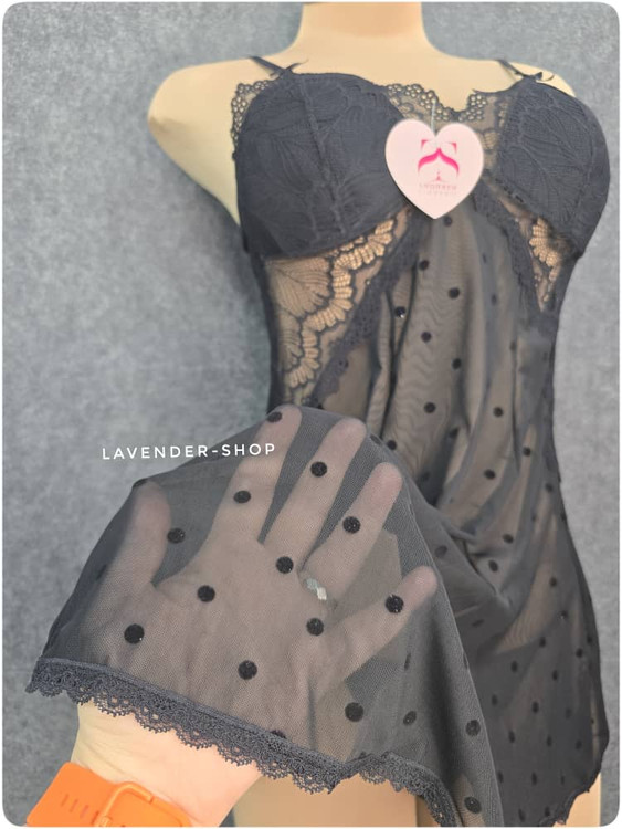 پشت لباس خواب توری مشکی برند شهره با بندهای ریگلاژدار