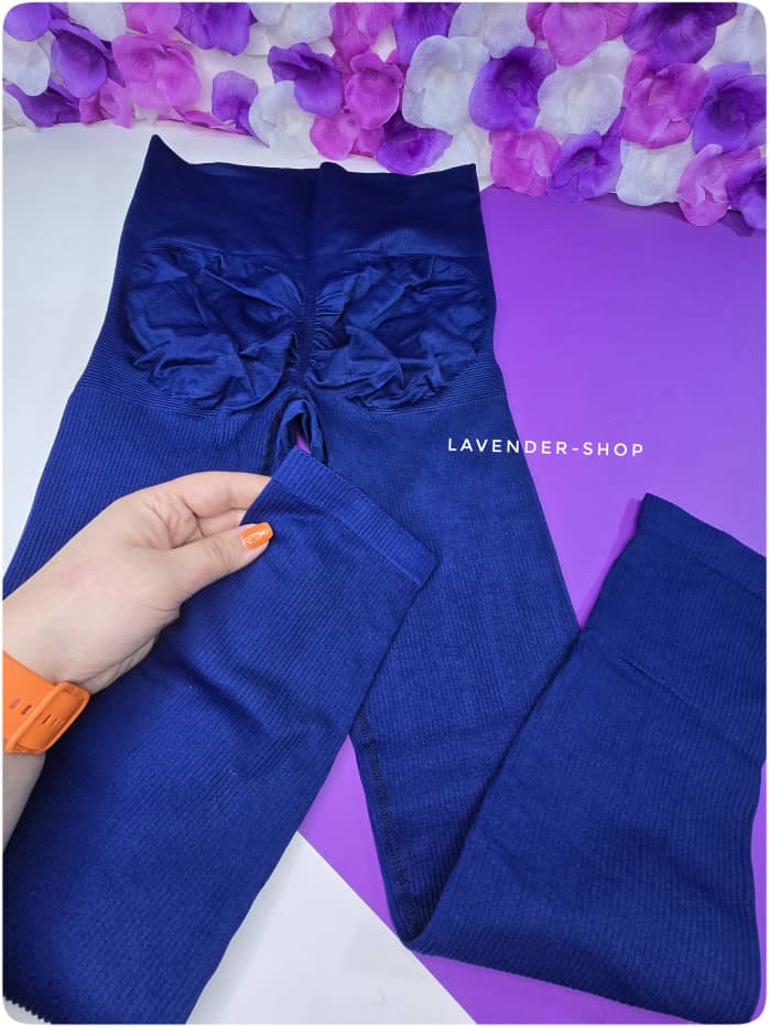 لگ ورزشی سورمه‌ای زنانه با بافت فرم‌دهنده – تنخور زاویه بغل