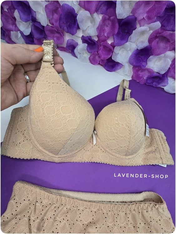 ست اسفنجی فنردار سوزنی رنگ کرم – نمای کامل