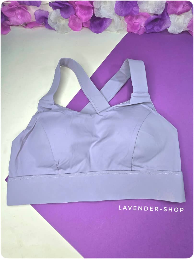 نیم‌تنه ورزشی زنانه یاسی با کاپ پرسی و پارچه فلامنت – نمای جلو – مناسب تمرین و فعالیت روزمره.