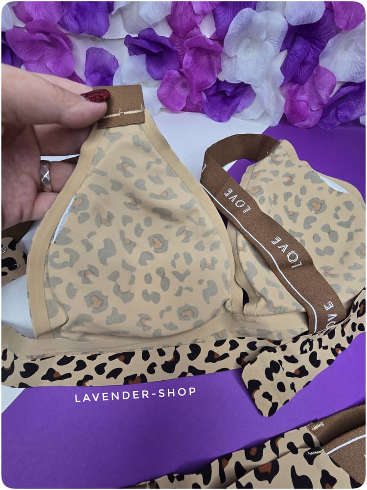 نمای پشت سوتین پلنگی لیزری زنانه برش یکدست و بدون خط