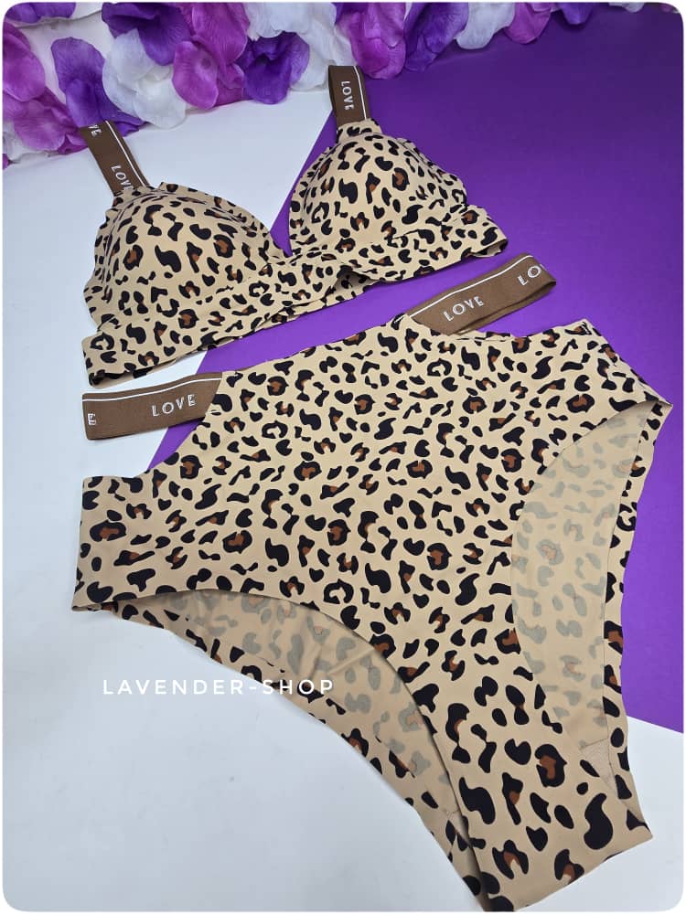 ست کامل سوتین و شورت پلنگی لیزری زنانه کاپ دار و بدون درز