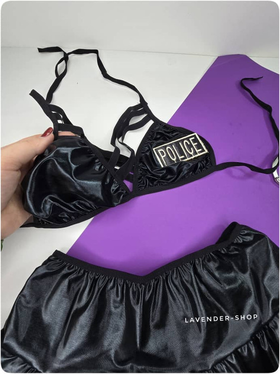 سوتین لاتکس کاستوم پلیسی زنانه برای نمایش های اروتیک به همراه دستبند