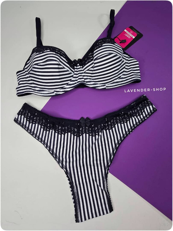 ست شورت و سوتین راهراه سرمهای سفید ترک هونکس نمای جلو