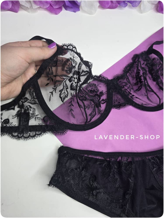 جزئیات دوخت و لبههای توری سوتین