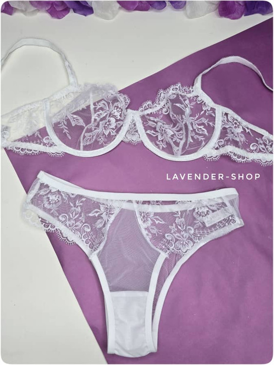 نمای پشت شورت توری انوشه