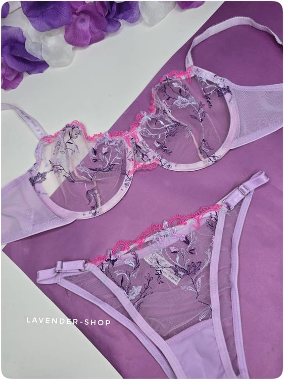 ست سوتین و شورت توری فنردار انوشه