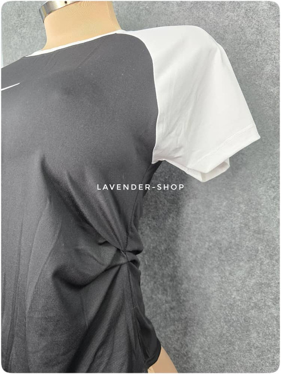 تیشرت ورزشی با ایستایی راحت روی بدن مانکن