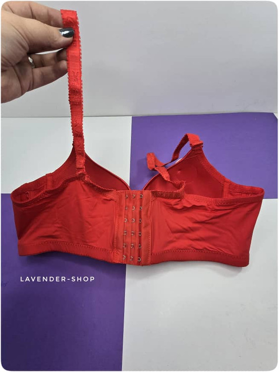 سوتین اسفنجی فنردار کاپ D با پوشش کامل پهلو و پشت