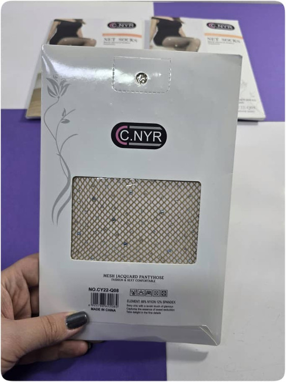 جوراب شلواری فیشنت ریز نگیندار زنانه با جلوه جذاب و زنانه برای استایل خاص شب