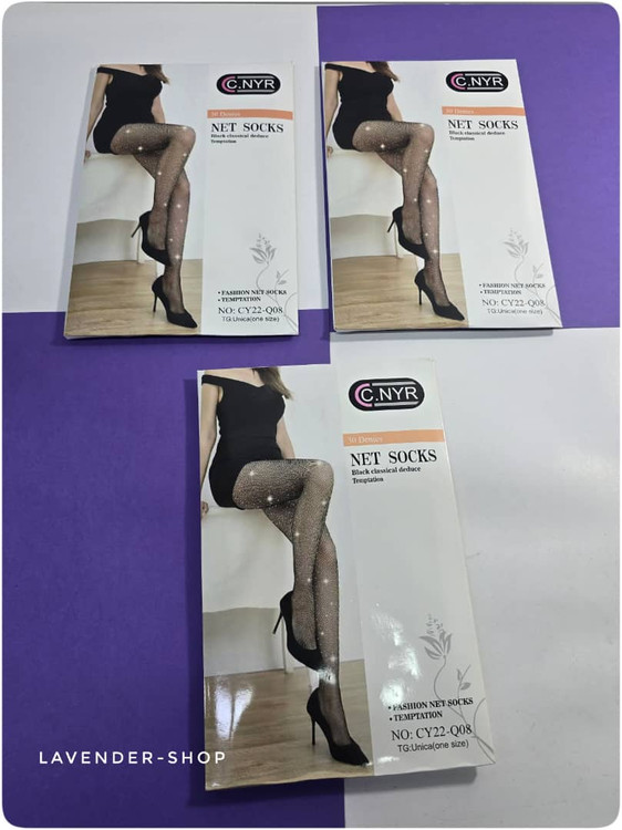 جوراب شلواری فیشنت نگین دار زنانه روی پا