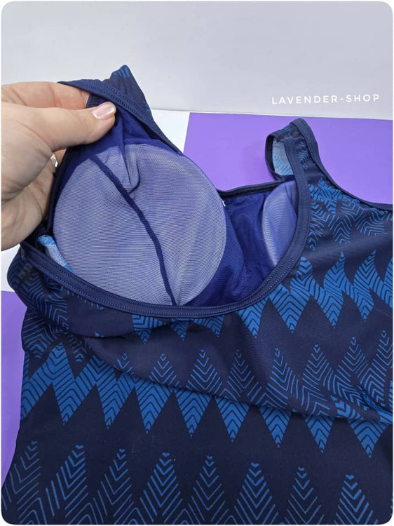 نمای پشت مایو زنانه پادار شهره با پارچه دو لایه مقاوم در برابر کلر