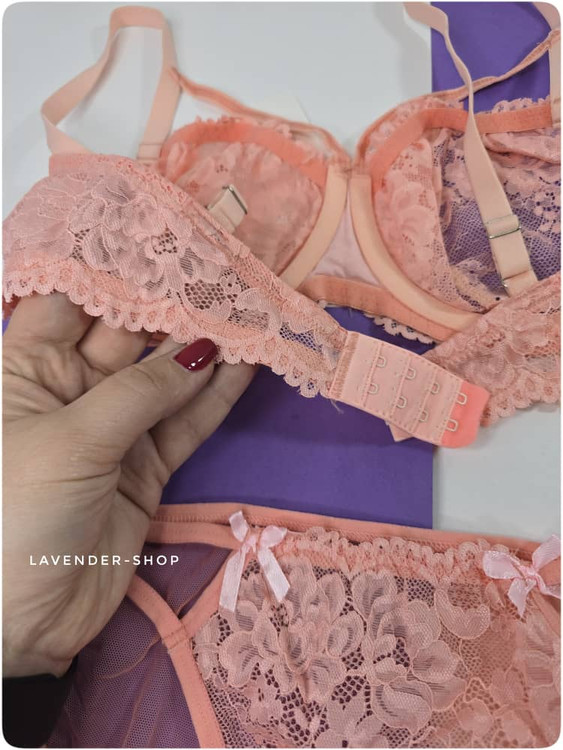 شورت توری قوارهدار با پوشش مناسب