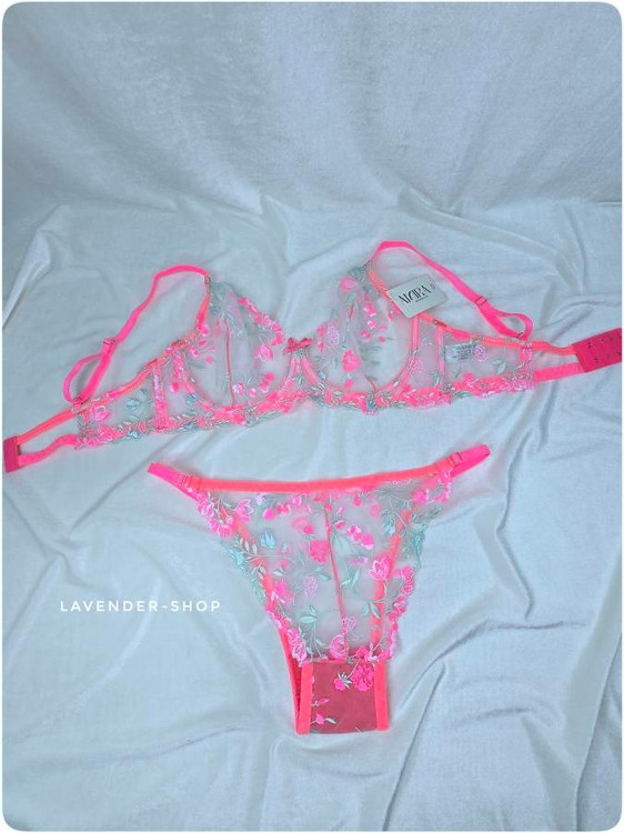 ست سوتین و شورت فنردار شیک و خوش فرم