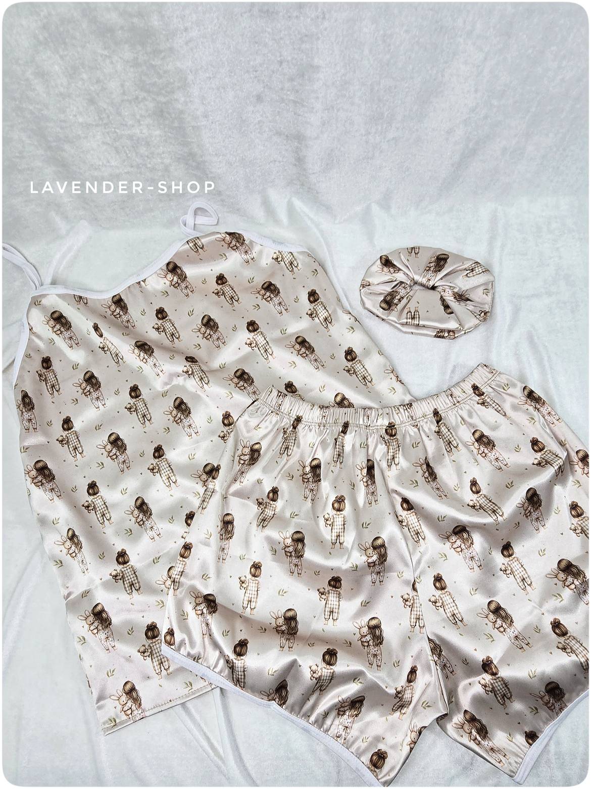 تاپ و شلوارک عروسکی به همراه اسکرانچی ست